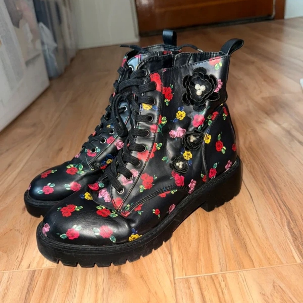 Betsey Johnson Black Embroidered Floral Lace-Up Combat Boots - Picture 3 of 5